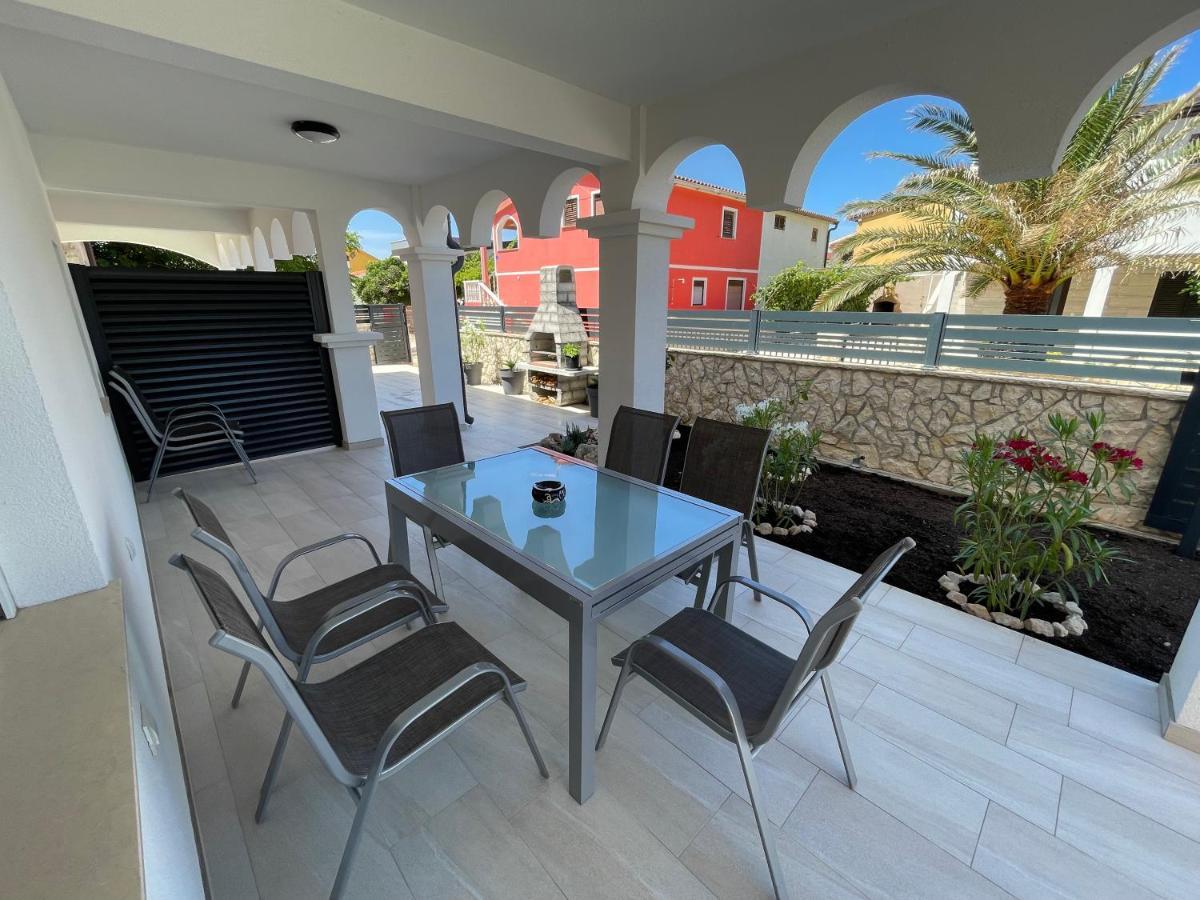 Apartmenthouse Ines Vir Exterior foto